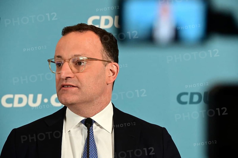 Tuesday statement from the CDU-CSU parliamentary group in the Bundestag: parliamentary group leader Jens Spahn (CDU) and Alexander Hoffmann (CSU) explain their positions on current topics of the session week, pictured here is Jens Spahn