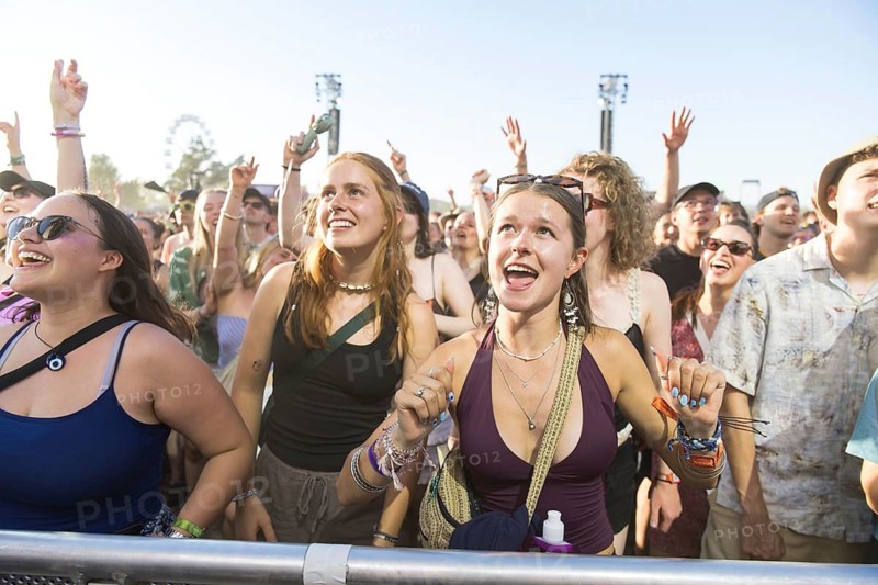 Festival visitors in the front row at Highfield Festival on Friday, Störmthaler See, 14.08.2026