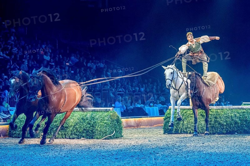 Cavalluna, horse show on Gateway to the Otherworld tour in Berlin's Uber Arena on 17.01.2026