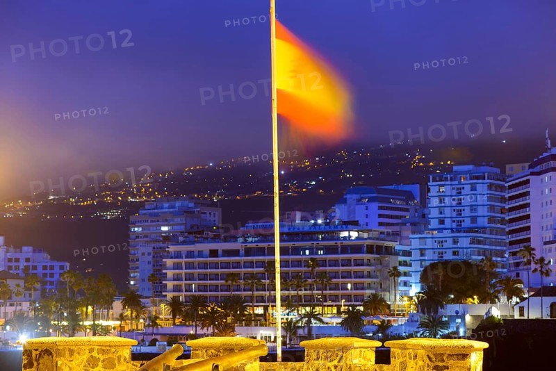 Night view of Plaza de Europa, an atmospheric square in the old fishing and harbour district of La Ranilla, Puerto de la Cruz, Tenerife, Canary Islands, Spain