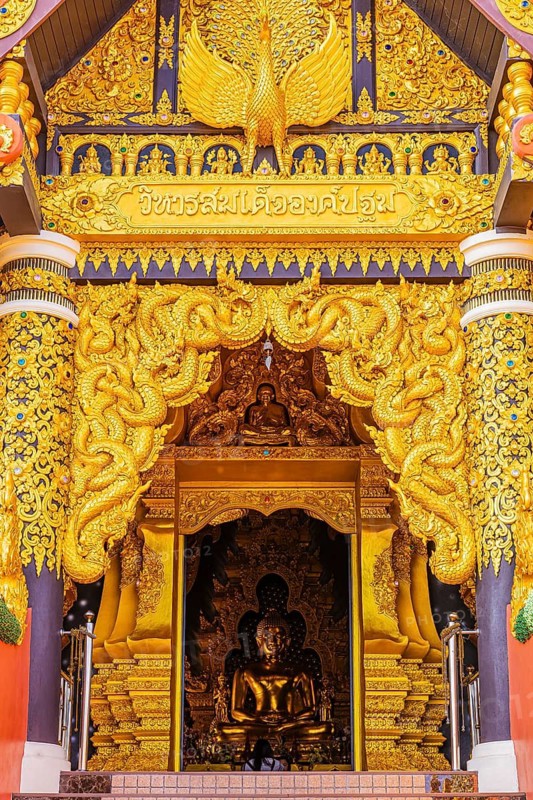 Public gilded prayer hall, viharn, Buddhist temple complex Wat Phra That Don Phra Chan, near Lampang, Lampang province, Thailand