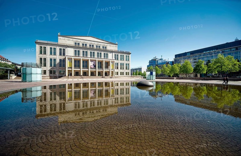 Leipziger Oper am Augustusplatz, opera house, concert house, music, theatre, water reflection, Leipzig, Saxony, Germany
