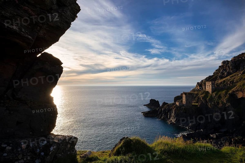 Ruin, Crown Mine Engine Houses, Botallack Tin Mine, Tin Mine, Tin Mine, Mining, Pendeen, Trewellard near St Just in Penwith, Coast, Cliffs, Evening, Cornwall, England, Great Britain, Great Britain