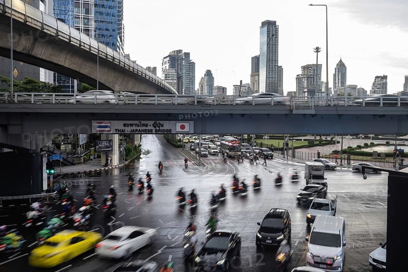 Bangkok, Thailand. August 18th 2026. A busy traffic in downtown central Bangkok during the evening rush hour, the Thai capital has suffered from heavy congestion leading to increased carbon emissions and air pollution. Thailand