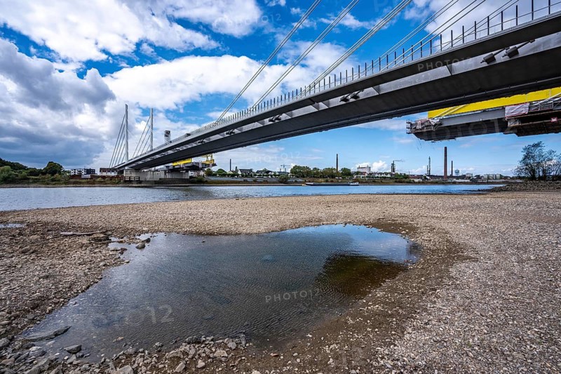 New construction of the second part of the Neuenkamp motorway bridge of the A40, across the Rhine near Duisburg, parallel to the existing first bridge, North Rhine-Westphalia, Germany