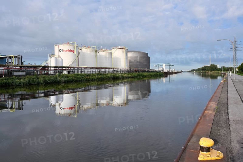 Oil Port, Stadthafen Hamm am Datteln-Hamm-Kanal, Hamm, North Rhine-Westphalia, Germany