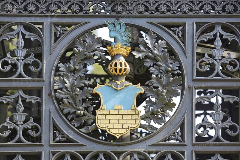 City coat of arms of Bautzen, golden lattice helmet, cast iron with decorations, blacksmithing, handicrafts, observation tower, König-Friedrich-August-Turm, Löbauer Berg, Löbau, Upper Lusatia, Lusatia, Saxony, Germany