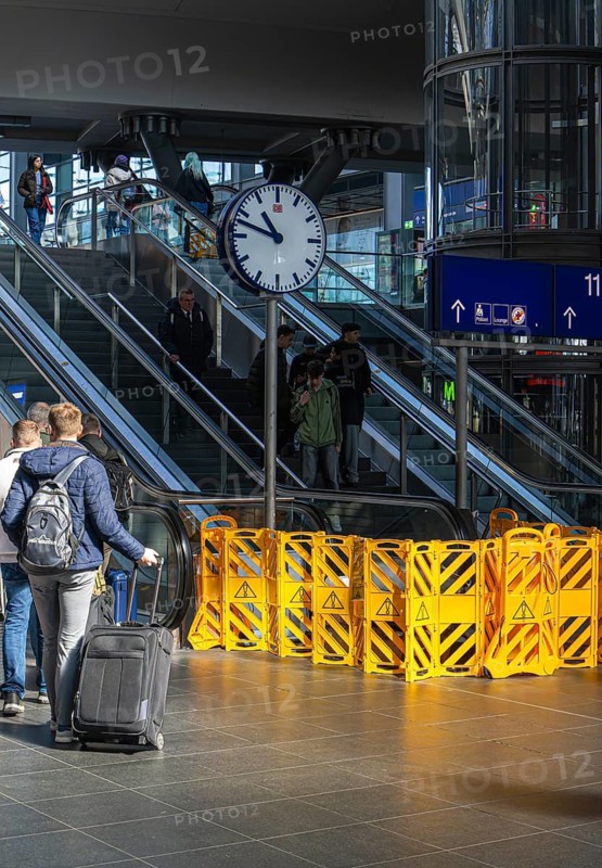 Central Station, yellow barriers on escalators at Berlin Central Station, which have been defective for 5 months and have not been repaired, Germany
