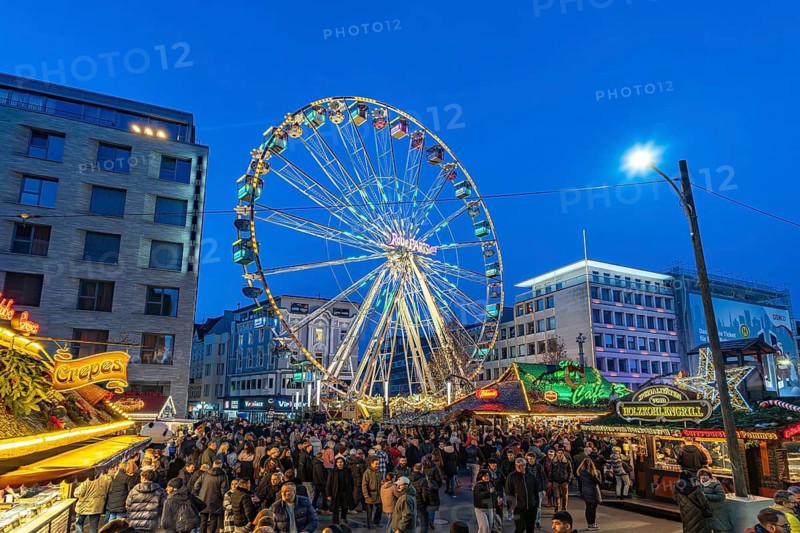 Ferris wheel at Dortmund Christmas market at dusk, Dortmund, North Rhine-Westphalia, Germany