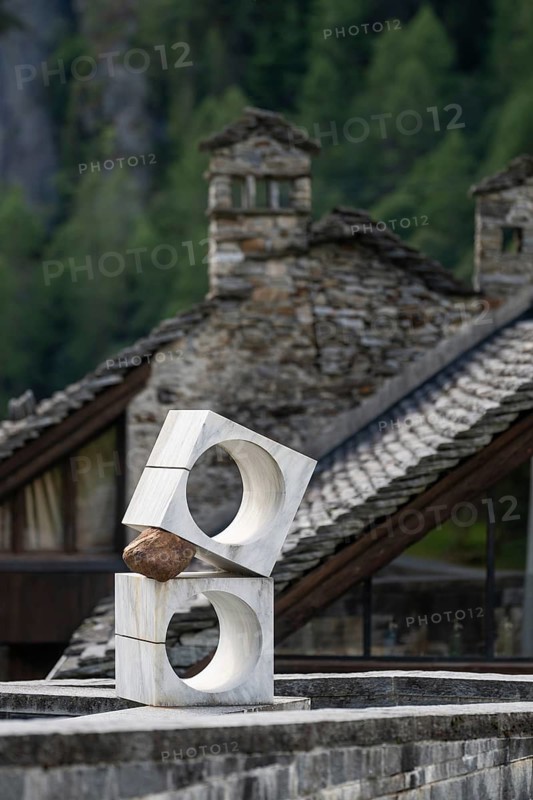 Modern sculpture, old stone house in the background, Rustico, Mogno, Maggia Valley, Valle Maggia, Municipality of Lavizzara, Canton of Tessin, Switzerland