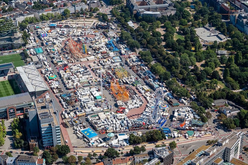 Germany, Hamburg Cathedral, Hamburg, folk festival, festival, hustle and bustle, fair, tradition, traditional, aerial view, overview, grounds, fair, showman, fun, leisure, customs, event, entertainment, attraction, city, Heiligengeistfeld, Hummel festival, tight, busy, architecture, urban