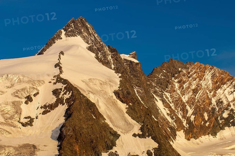 View of Grossglockner, highest mountain in Austria, Alps, Heiligenblut am Grossglockner, Carinthia, Austria