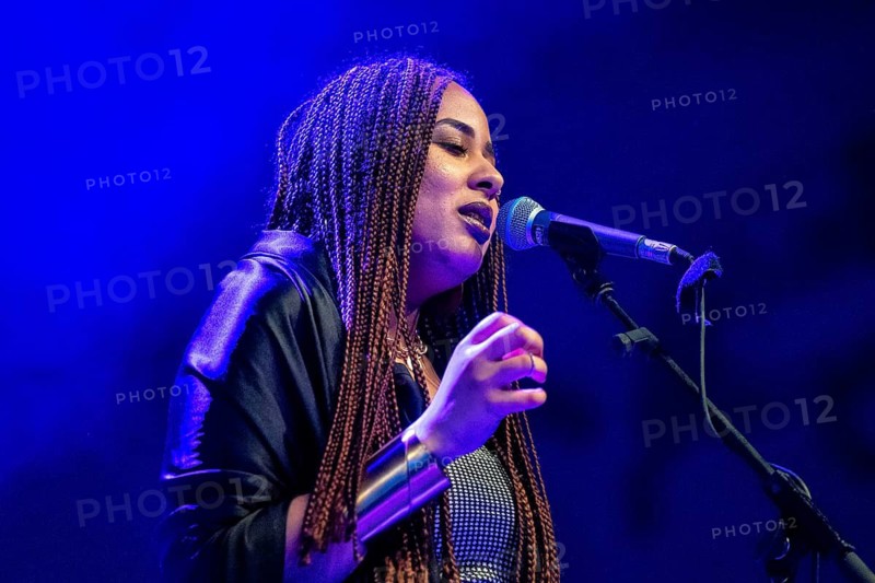 Sulafa Elyasm, singer, oud player, Sudan, live, 30.04.2026, Huxleys Neue Welt, Berlin, Germany, exclusive German concert, sold out, support Tinariven < english> Sulafa Elyasm, singer, oud player, April 30, 2026, German exclusive concert, sold out, supporting Tinariven