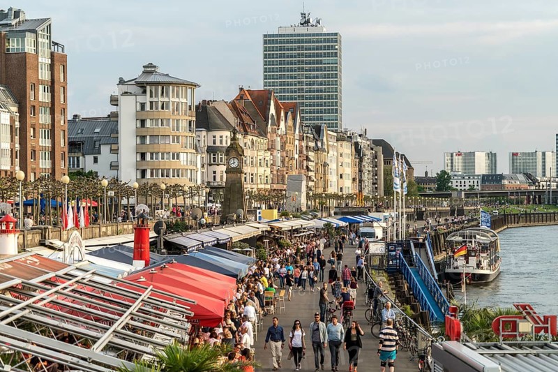 Rheinuferpromenade, City of Düsseldorf, North Rhine-Westphalia, Germany