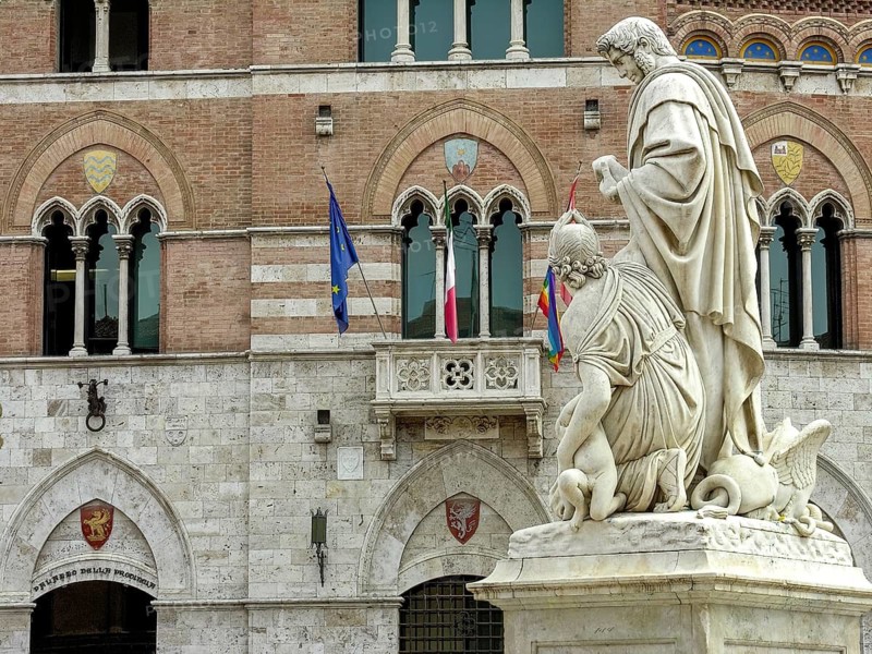 Palazzo della Provincia, Statue of Leopold II, Piazza Dante Alighieri, historic centre, Grosseto, Tuscany, Italy