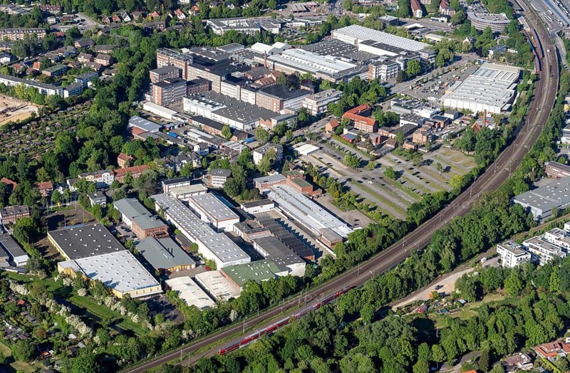 Europe, Germany, Hamburg, Bergedorf, Hauni, plant, works, Hauni plant, Hauni plants, tobacco industry, machine, production, produce, manufacture, production machine, production machines, cigarette production machines, cigarette production machines, cigarette, cigarettes, factory, building, factory, factory, factory, factory, factory, factory, factory, location, world market leader, economy aerial view, air, upwind aerial photos, Kurt A. Körber Allee, Industry, Hauni Technology GmbH