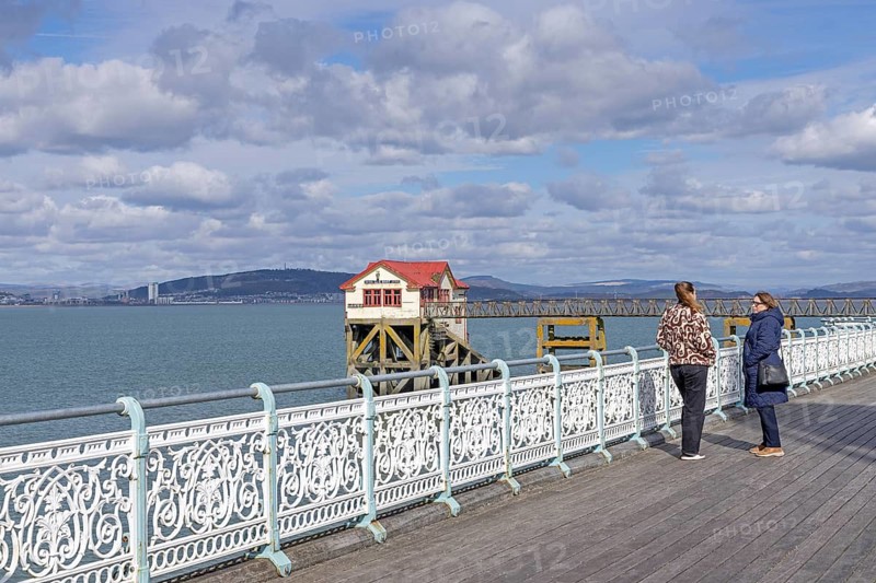 Mumbles Pier, Boathouse, Rescue Station, Mumbles Head, Gower Peninsula, Swansea Bay, Wales, Great Britain
