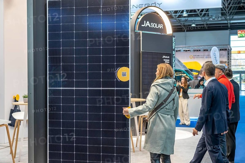 Solar Solutions Düsseldorf trade fair, over 250 international exhibitors present products and services from the solar industry, smart storage, EV charging and green HVAC to a trade audience of users and dealers, Düsseldorf, North Rhine-Westphalia, Germany