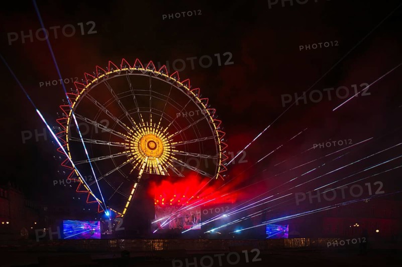 Night shot, rehearsal for New Year's Eve party, theatre, laser show, light show, Ferris wheel, Schlossplatz, Stuttgart, Baden-Württemberg, Germany