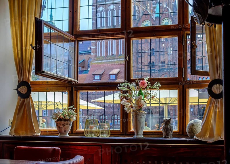 View from the Wulflamhaus, a 14th-century brick Gothic building, onto the Alter Markt, UNESCO World Heritage Site, Hanseatic City of Stralsund, Mecklenburg-Western Pomerania, Germany