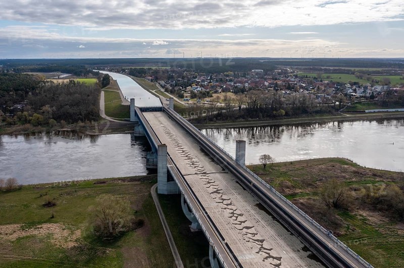 Trough bridge without water, was pumped out for cleaning, Mittellandkanal flows into bridge over Elbe, longest canal bridge in Europe, waterway junction Magdeburg, Saxony-Anhalt, Germany