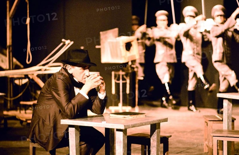 Tadeusz Kantor rehearsing in Berlin, possibly Theatre of Death