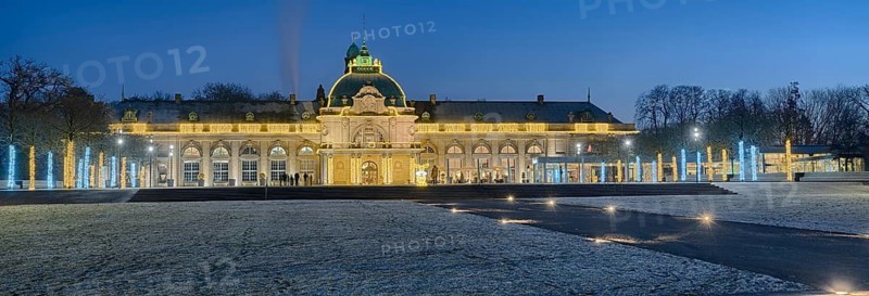 Christmas lights Snow Winter spa garden Kaiserpalais Bad Oeynhausen Germany