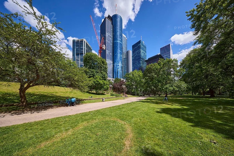 Taunusanlagen with skyscrapers MAIN TOWER, Japan Centre, Taunusturm, Omniturm and Eurotheum in Frankfurt am Main, district-free city, Hesse, Germany