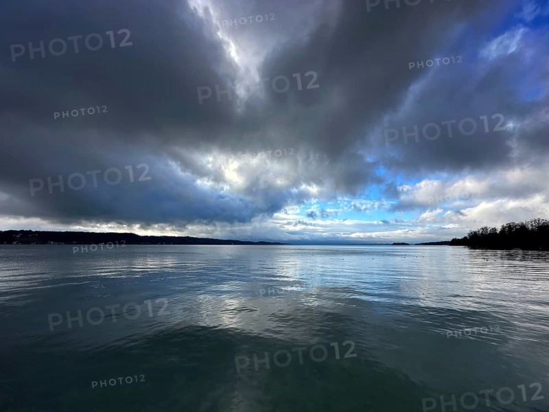 Evening mood, many clouds, Lake Starnberg, Bavaria, Germany