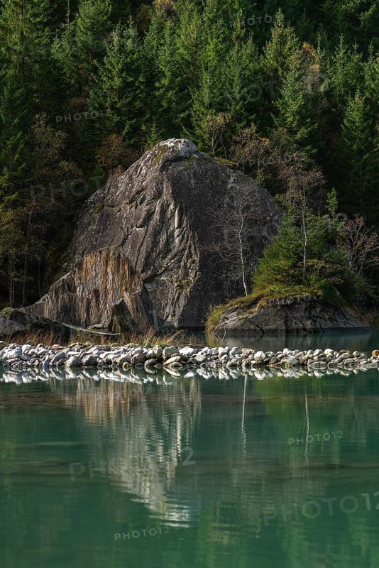 Stilluptal, Stillupgrund, Mayrhofen, High Mountain nature park Park Zillertal Alps, water reflection, fir forest, autumn colours, Tyrol, Austria