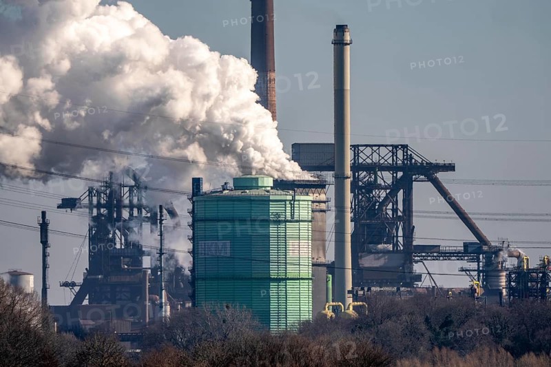 Backdrop of the HKM steelworks, Krupp-Mannesmann steel mill, blast furnaces, gasometer, coking plant extinguishing tower, fire cloud, North Rhine-Westphalia, Duisburg, Germany