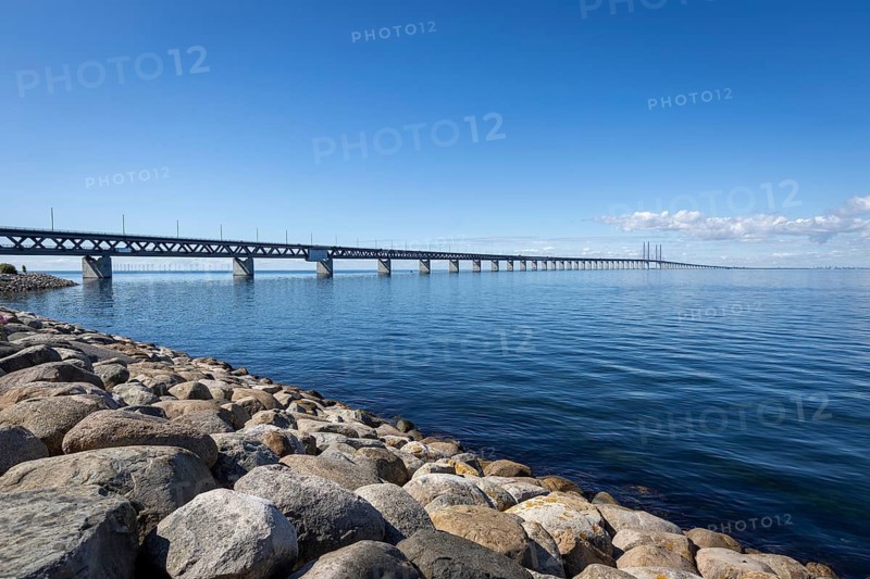 Öresund Bridge, Øresundsbrön, world's longest cable car bridge, connecting Copenhagen with Malmö, Denmark, Sweden