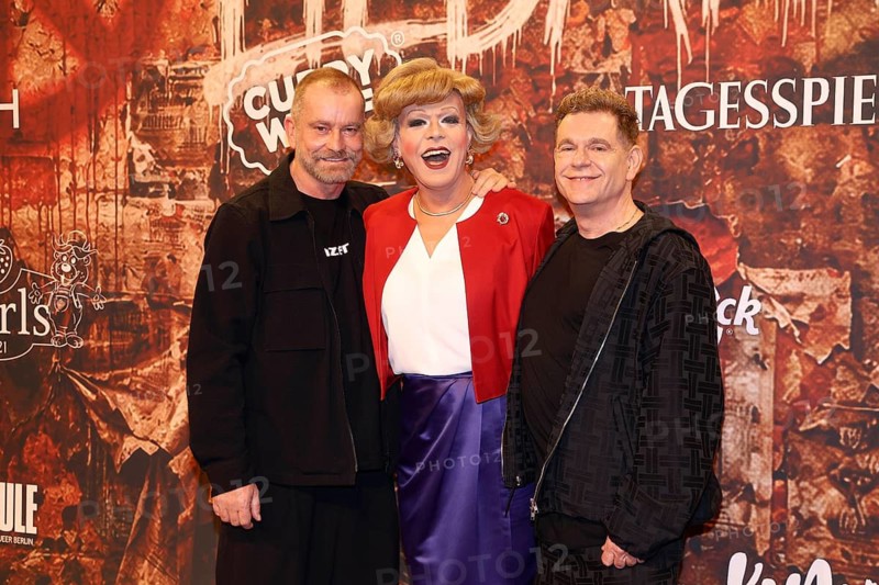 Ulf Leo Sommer, Margot Schlönske and Peter Plate at the premiere - We Are Alive - The Berlin Musical on 21.03.2026 at the Theater des Westens