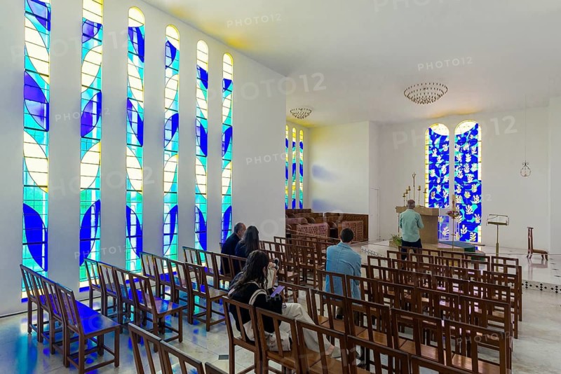 Interior view of the chapel, Chapelle du Rosaire de Vence, Chapelle Matisse, artist Henri Matisse, Vence, Provence Alpes Côte d'Azur, South of France, France