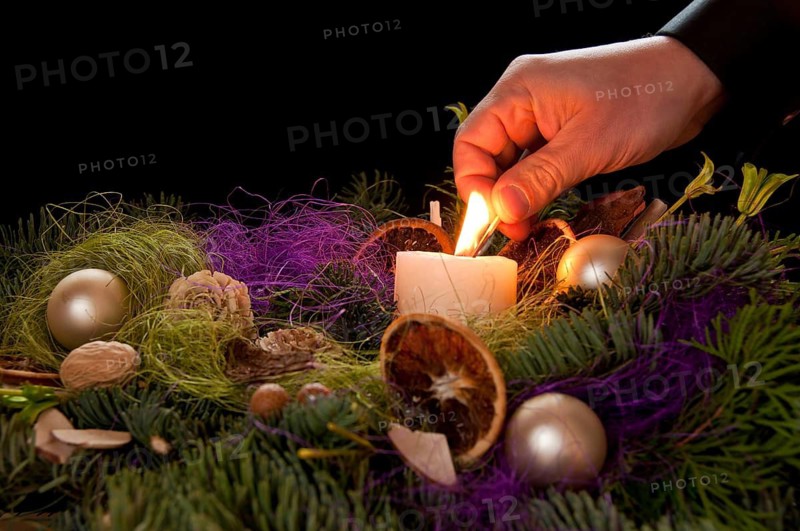 Christmas floral table decoration withe hand and match