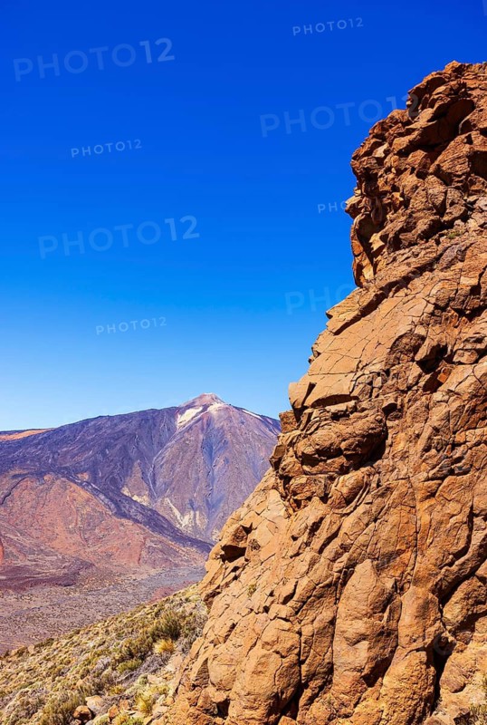 Mountain hiking on Montana Guajara, view of Mount Teide, Teide National Park, Tenerife, Canary Islands, Spain