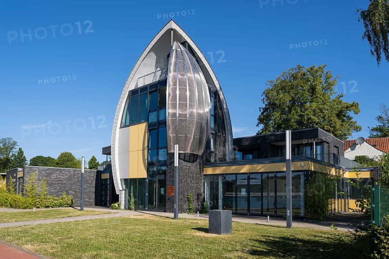 ADAC Yacht School, modern building designed like a ship hull, Körbecke, Möhnesee, Sauerland, Westphalia, North Rhine-Westphalia, Germany