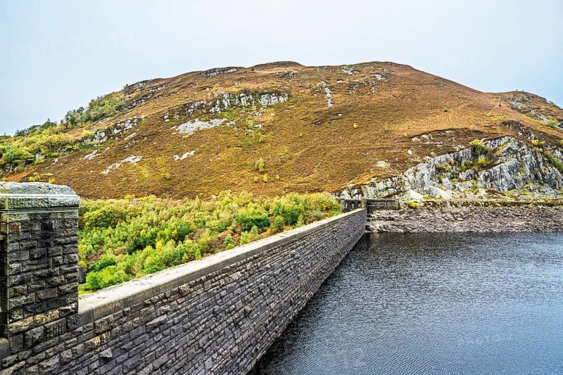 Caban Coch Dam, Elan Valley, Caban-Coch Reservoir, Rhayader, Wales, UK