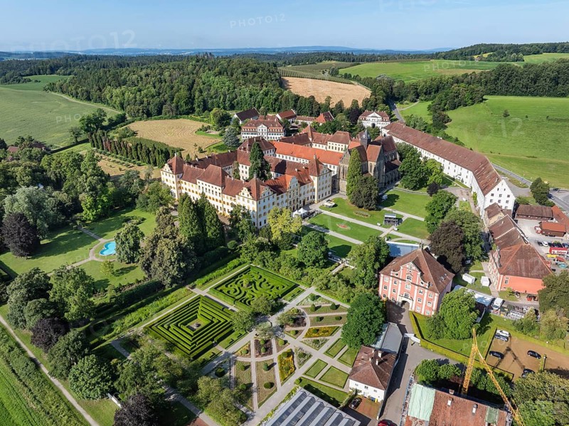 Salem Castle school and boarding school, former imperial abbey, museum, concert grounds, former monastery of the Cistercian order, aerial view, Lake Constance district, Linzgau, Baden-Württemberg, Germany
