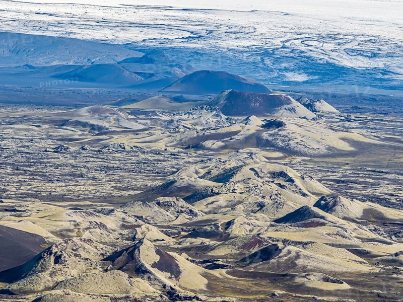 Moss-covered Laki crater or Lakagígar, series of craters, crater continue below glacier Vatnajökull, interior highlands of Iceland, Suðurland, Iceland