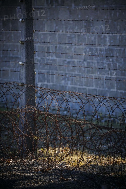 Rusty barbed wire, taken at the Sachsenhausen concentration camp memorial. Oranienburg, 23.04.2024