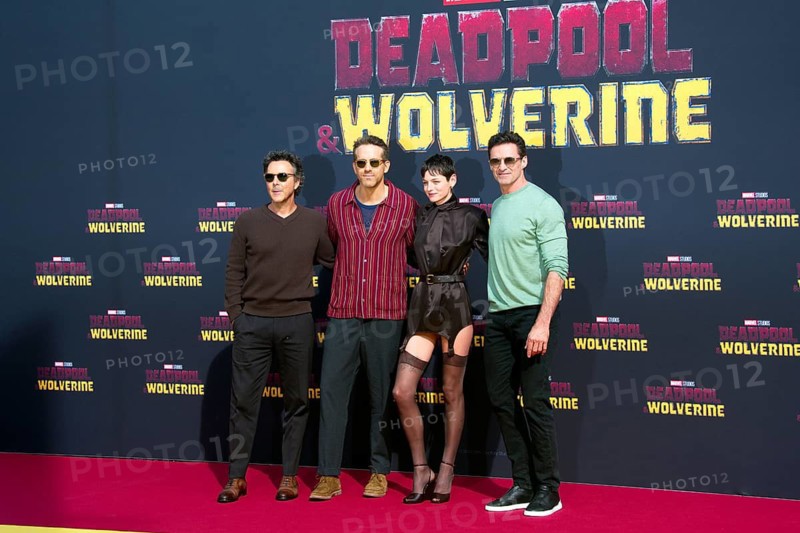 Shawn Levy (director), the actors Ryan Reynolds, Hugh Jackman, Emma Corrin, DEADPOOL & WOLVERINE (cinema release: 24.07.2024), red-yellow carpet at the fan event on Uber Platz in Berlin, 07.07.2024