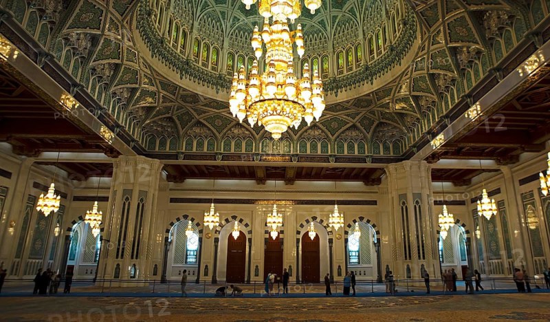 Men's prayer room, interior view, in the Sultan Qabus Grand Mosque, Muscat, Muscat Province, Oman