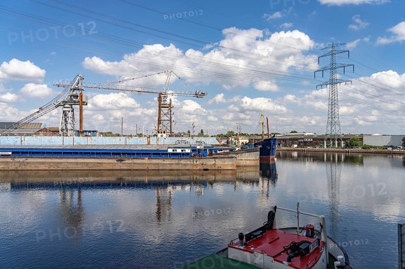 The Harburg inland harbour, Harburg, Hamburg, Germany