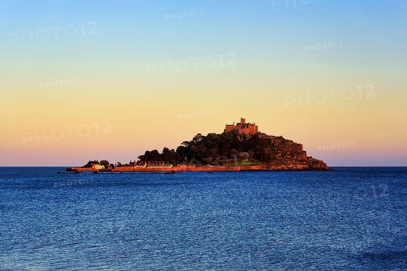 St Michael's Mount, tidal island with castle, evening sky, Marazion, Cornwall, England, Great Britain