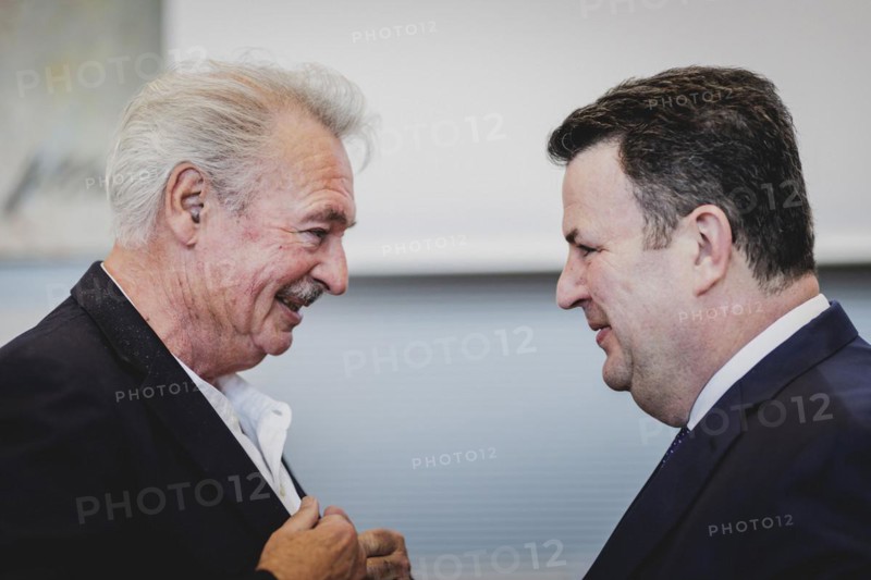 (R-L) Hubertus Heil (SPD), Federal Minister of Labour and Social Affairs, and Jean Asselborn, former Foreign Minister of Luxembourg, pictured in front of the parliamentary group meeting of the SPD parliamentary group in Berlin, 23.04.2024