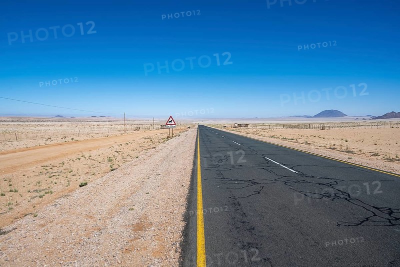 Country road to Lüderitz through the Namibian desert, Karas region, Namibia