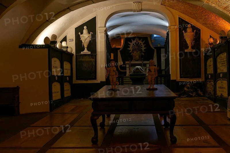 Catacombs, church of Saint Francis, Igreja e Museu de São Francisco do Porto, Ribeira district, city of Porto, Portugal