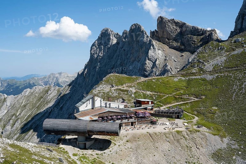 Nature Information Centre Bergwelt Karwendel, museum, telescope, mountain restaurant, mountain station of the Karwendelbahn, Westliche Karwendelspitze, Karwendel Mountains, Mittenwald, Werdenfelser Land, Upper Bavaria, Bavaria, Germany