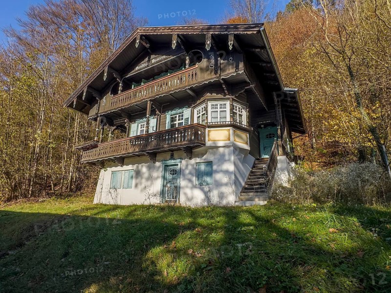 Uninhabited house, autumn atmosphere